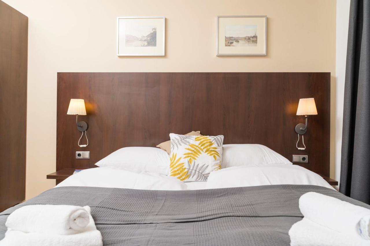 Kumpfgasse Premium By Ichbucheat Apartment